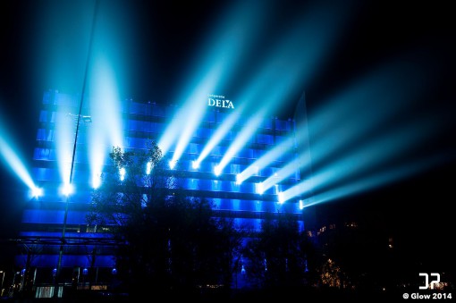 Dela-gebouw, lichinstallatie van Michel Suk: 'Statemachine a Kinetic Light'.