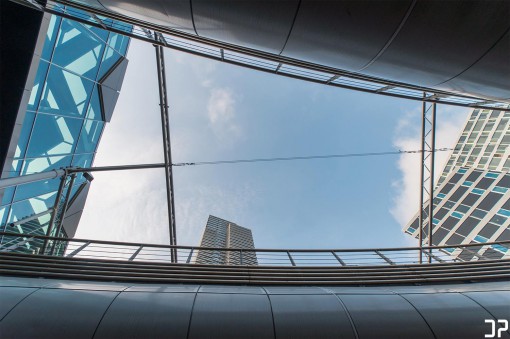 Den Haag - Curves II