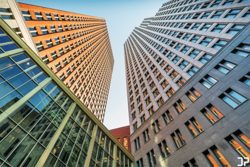 Turfmarkt 147 in Den Haag - Nieuwbouw van ministeries van Binnenlandse Zaken en Koninkrijksrelaties en Veiligheid en Justitie.