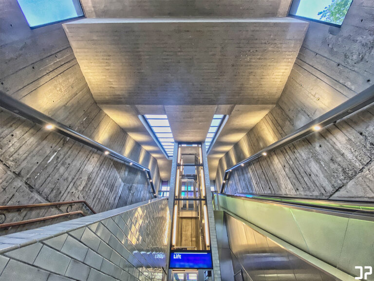 Metrostation Gaasperplas - Amsterdam